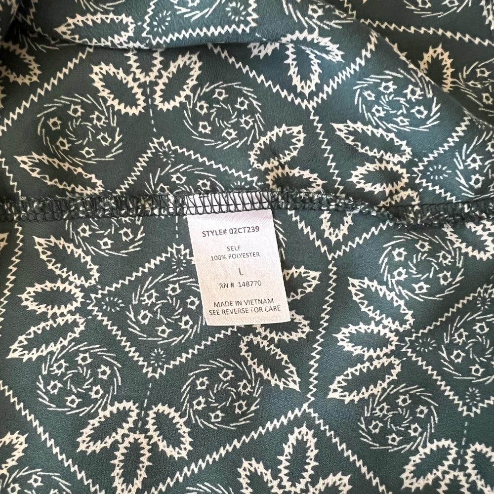 Flowy Halter Blouse with Mock Neck and Keyhole Back Detail - Picture 9 of 12